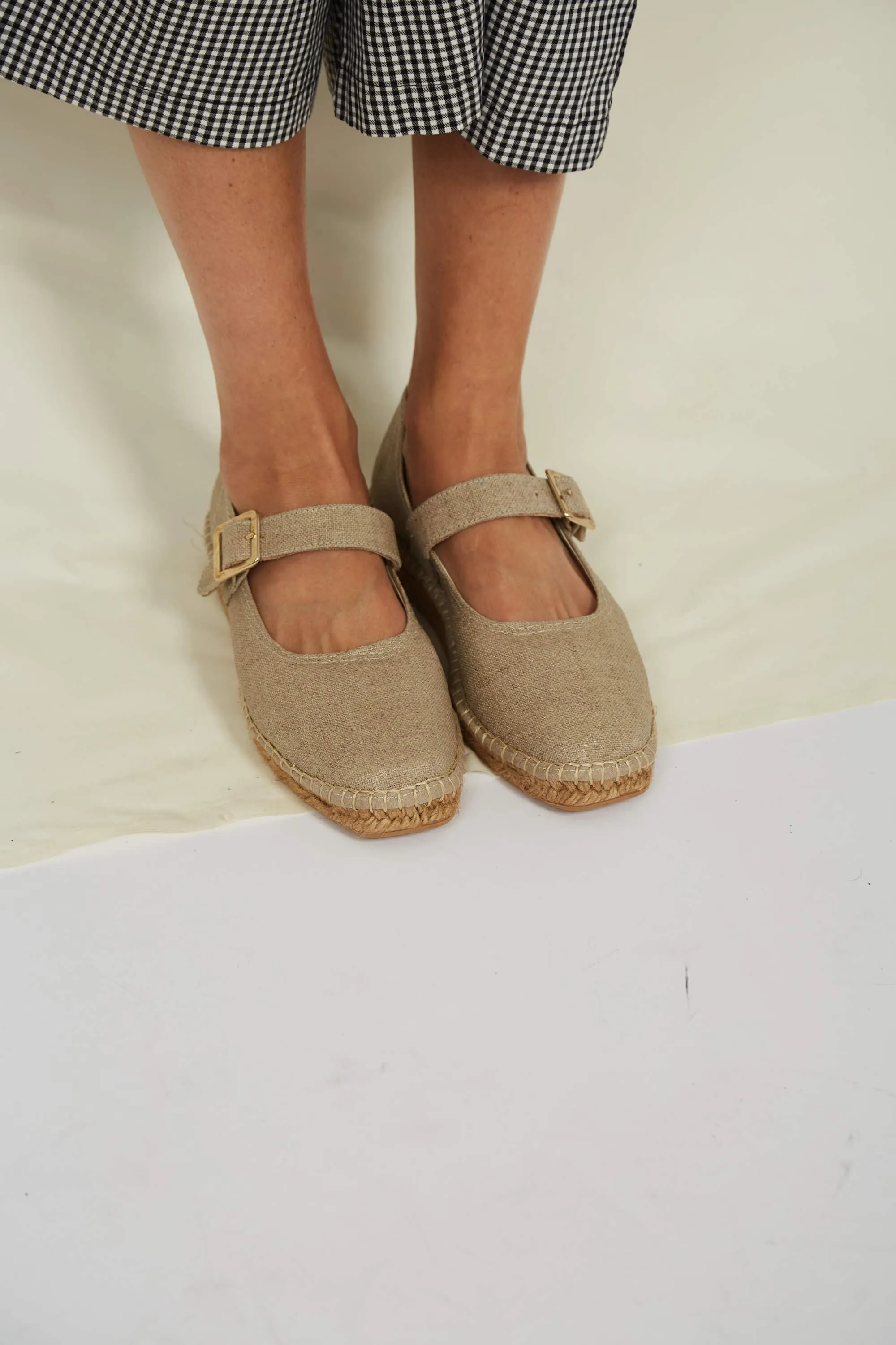 Chinchon Vegan Eco Suede & Jute Flats | Natural Linen