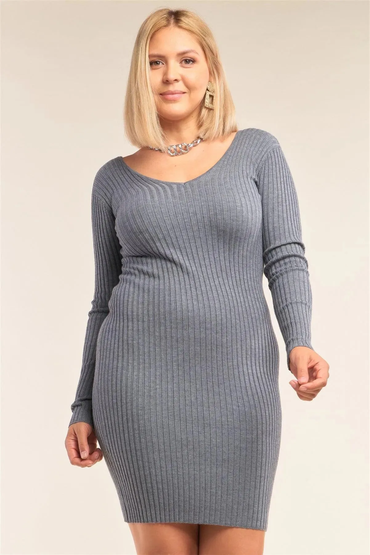 Junior Plus Size Heather Grey V-Neck Long Sleeve Ribbed Sweater Bodycon Mini Dress /4-3