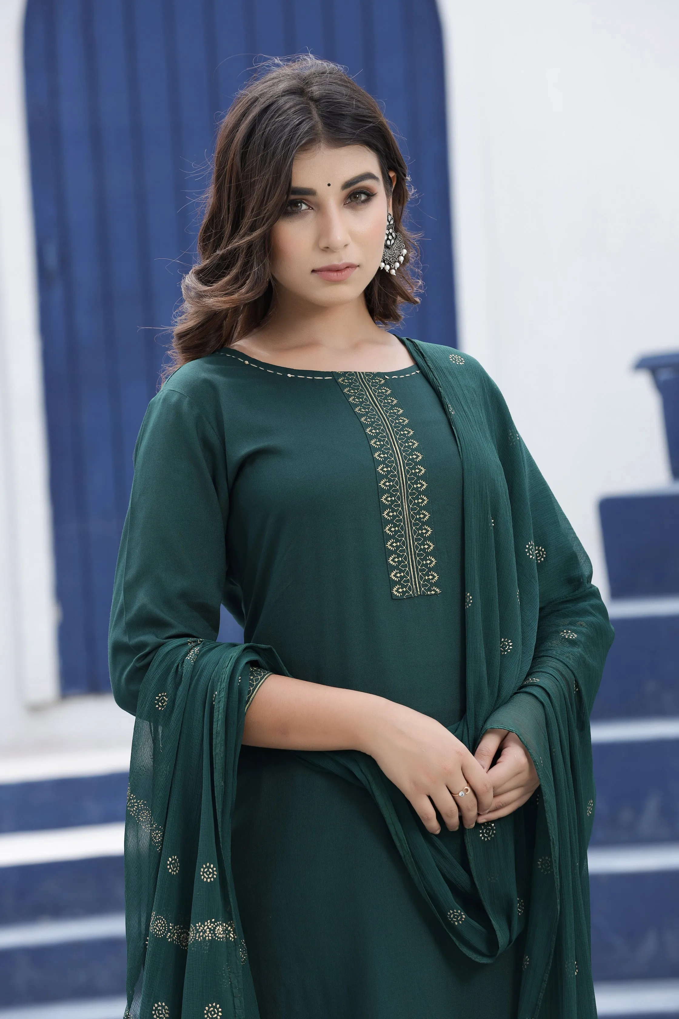 Women Green Solid Dupatta Set